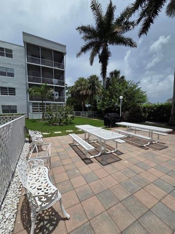 2998 Sunrise Lakes Drive E 411, Sunrise, FL 33322