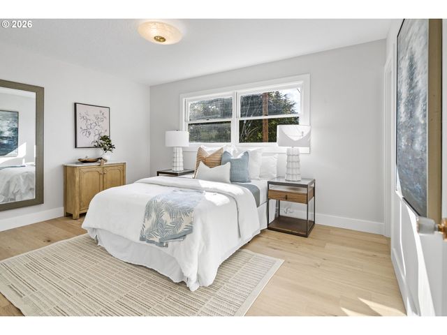 9375 Sw ROYAL WOODLANDS Dr, Beaverton, OR 97005