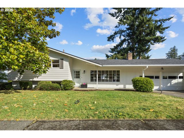 9375 Sw ROYAL WOODLANDS Dr, Beaverton, OR 97005