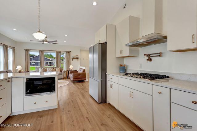 11879 E Apple Circle, Palmer, AK 99645