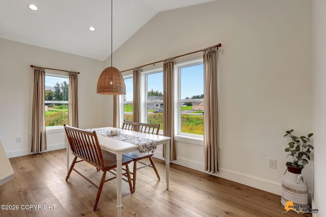 11879 E Apple Circle, Palmer, AK 99645