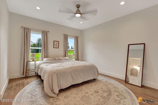 11879 E Apple Circle, Palmer, AK 99645