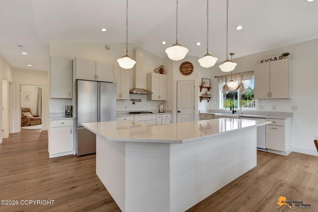 11879 E Apple Circle, Palmer, AK 99645