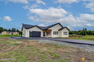 11879 E Apple Circle, Palmer, AK 99645