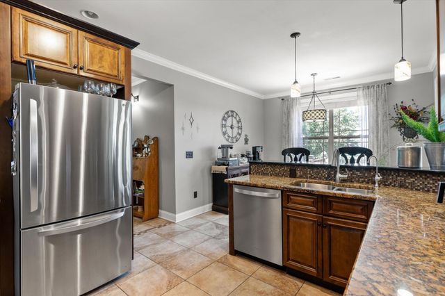 9083 Sunridge Drive, Ooltewah, TN 37363