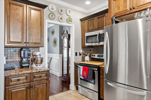 9083 Sunridge Drive, Ooltewah, TN 37363