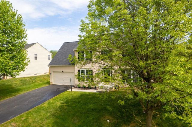 316 MADDEX FARM DR, Shepherdstown, WV 25443