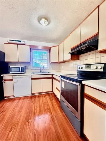 6205 Fieldcrest Drive, Morrow, GA 30260