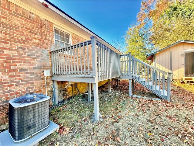 6205 Fieldcrest Drive, Morrow, GA 30260