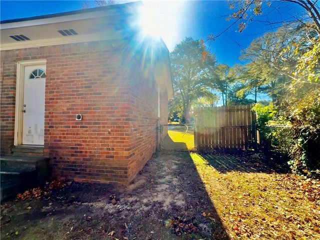 6205 Fieldcrest Drive, Morrow, GA 30260