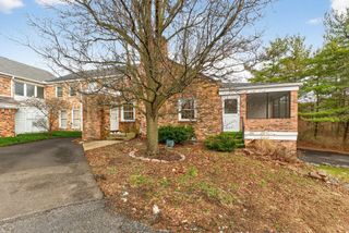 5368 Yorkshire Vlg Lane, B23, Columbus, OH 43232