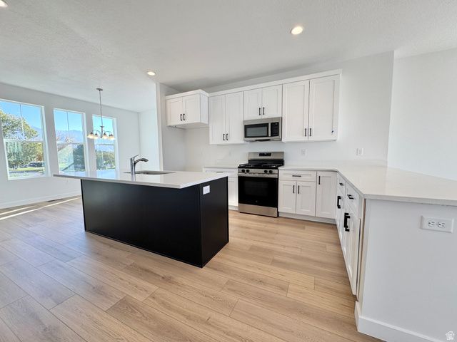 1707 N 1625 W, Layton, UT 84041