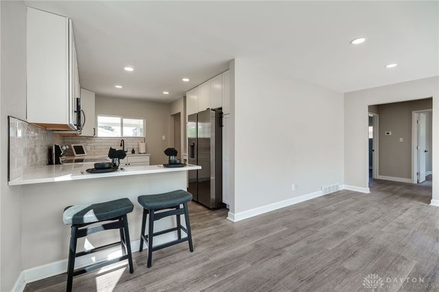 395 Dundee Circle, Dayton, OH 45431