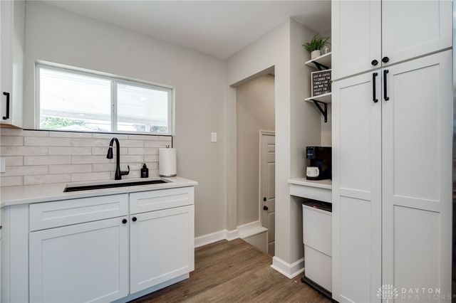 395 Dundee Circle, Dayton, OH 45431