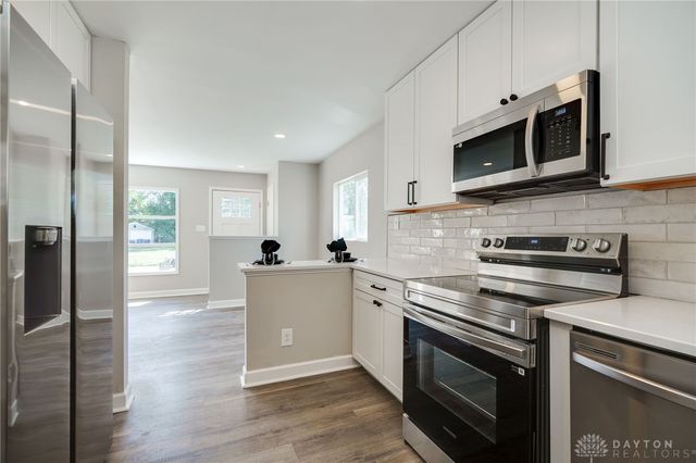 395 Dundee Circle, Dayton, OH 45431