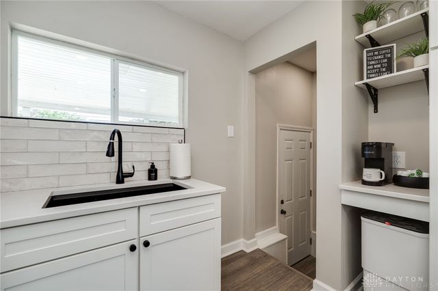 395 Dundee Circle, Dayton, OH 45431