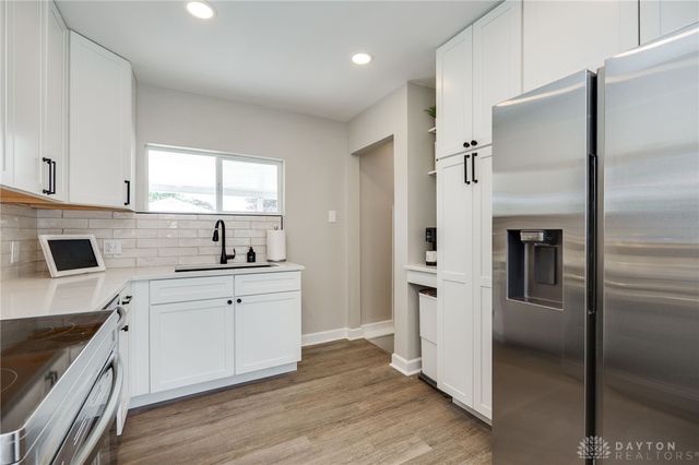 395 Dundee Circle, Dayton, OH 45431