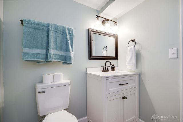 395 Dundee Circle, Dayton, OH 45431