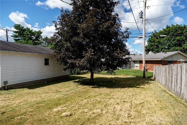 395 Dundee Circle, Dayton, OH 45431