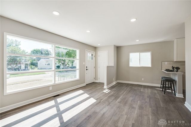 395 Dundee Circle, Dayton, OH 45431