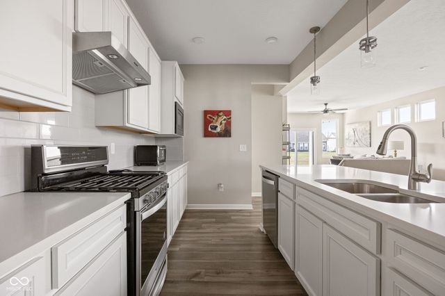 887 Tuxedo Drive, Westfield, IN 46074