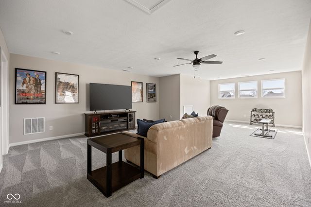 887 Tuxedo Drive, Westfield, IN 46074