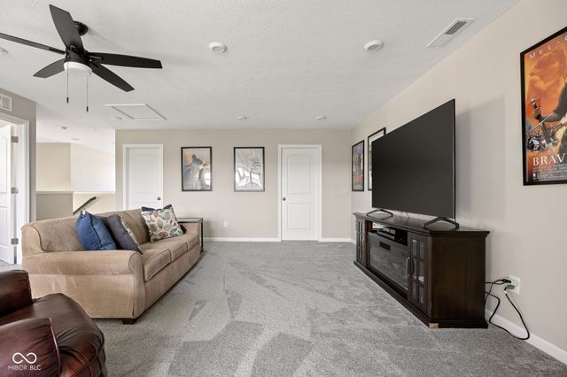 887 Tuxedo Drive, Westfield, IN 46074