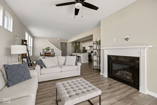 887 Tuxedo Drive, Westfield, IN 46074