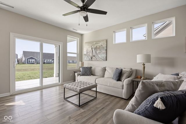 887 Tuxedo Drive, Westfield, IN 46074