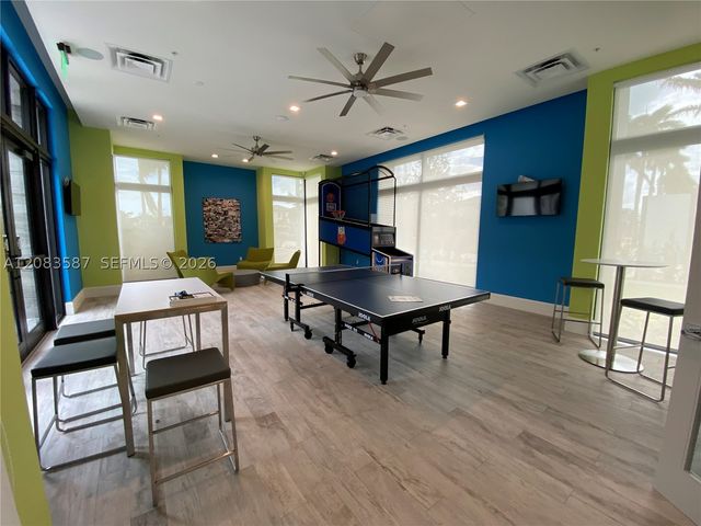 8253 NW 47th Ln 0, Doral, FL 33166