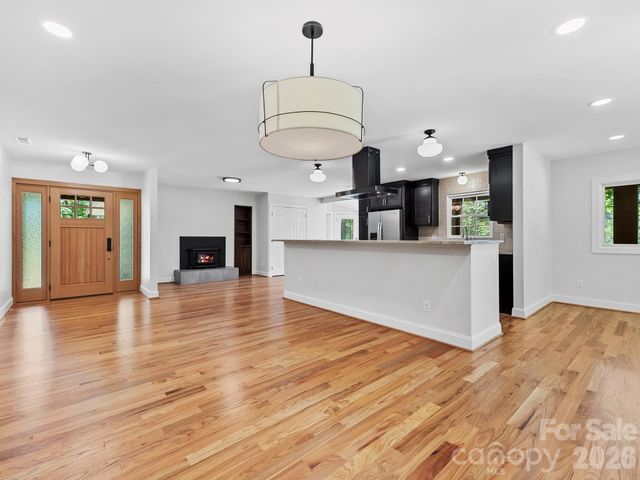 26 Glen Cove Road, Arden, NC 28704