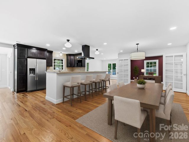 26 Glen Cove Road, Arden, NC 28704