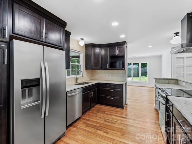 26 Glen Cove Road, Arden, NC 28704