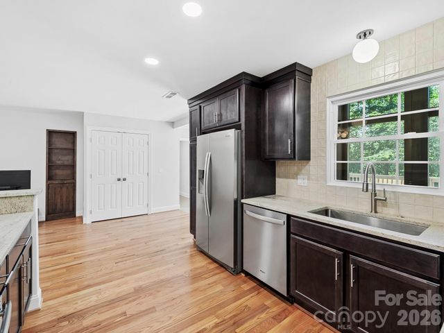 26 Glen Cove Road, Arden, NC 28704