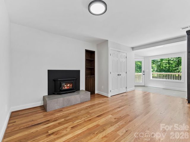 26 Glen Cove Road, Arden, NC 28704