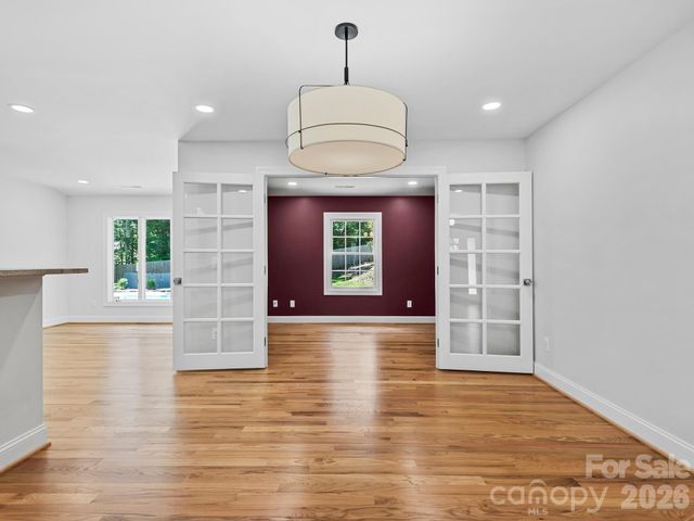 26 Glen Cove Road, Arden, NC 28704