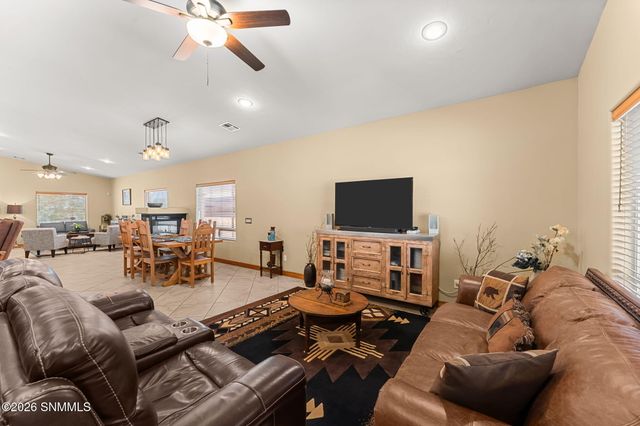 5610 Mira Montes, Las Cruces, NM 88007