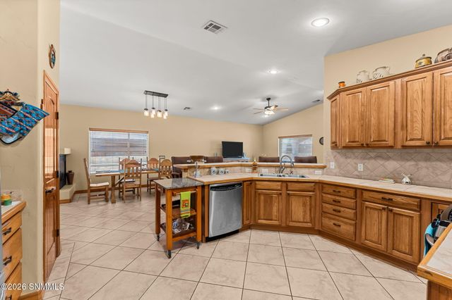 5610 Mira Montes, Las Cruces, NM 88007