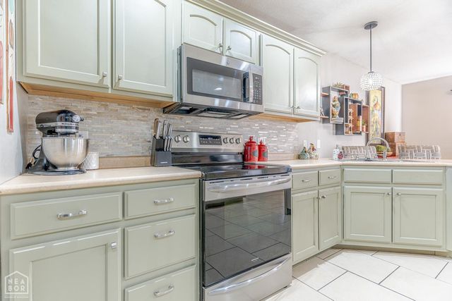 305 Amber Drive, Harrisburg, AR 72432