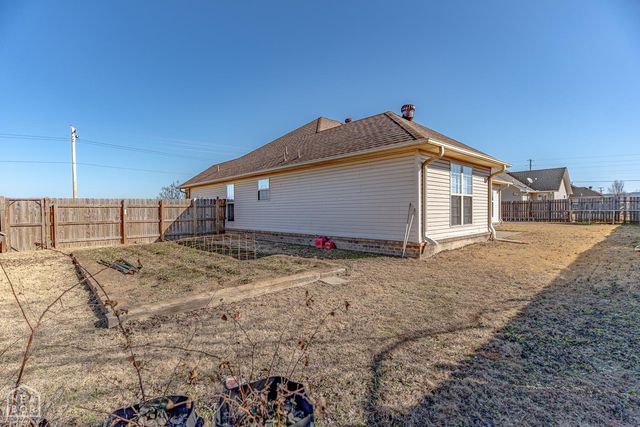 305 Amber Drive, Harrisburg, AR 72432