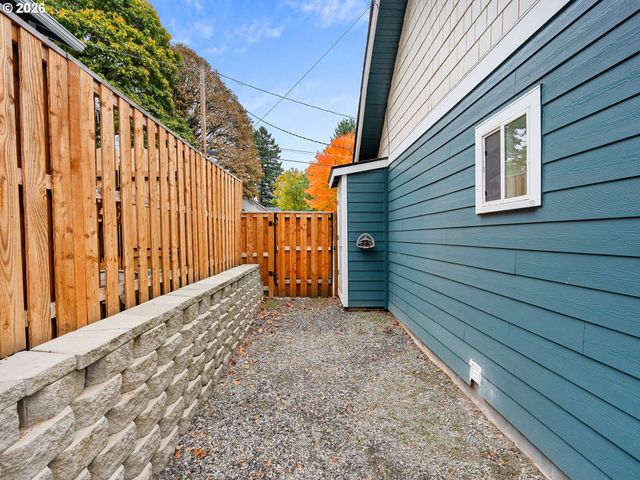 2311 Sw 6th Ave 09, Camas, WA 98607