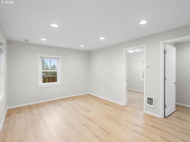 2311 Sw 6th Ave 09, Camas, WA 98607