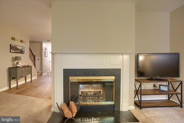 2029-B RALEIGH RD, Hummelstown, PA 17036