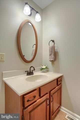 2029-B RALEIGH RD, Hummelstown, PA 17036