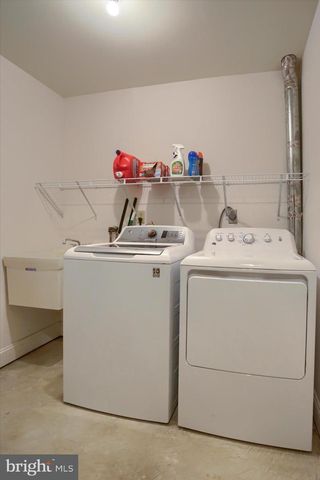 2029-B RALEIGH RD, Hummelstown, PA 17036