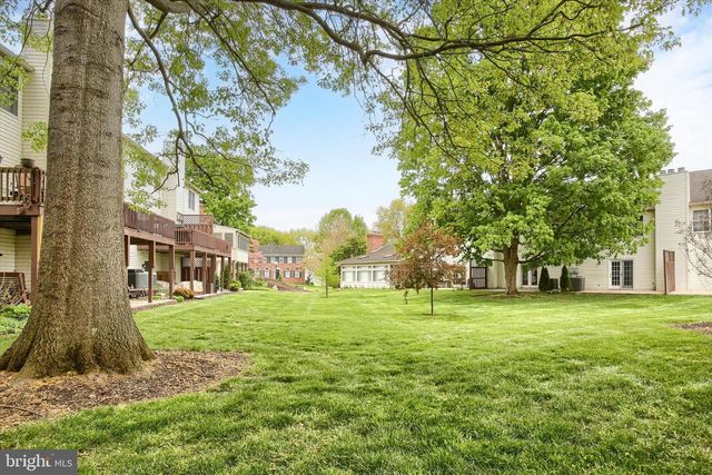 2029-B RALEIGH RD, Hummelstown, PA 17036