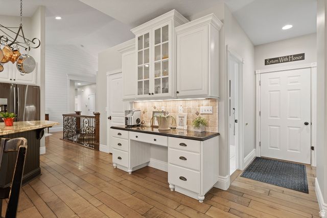 1518 E STANFORD CT, Draper, UT 84020