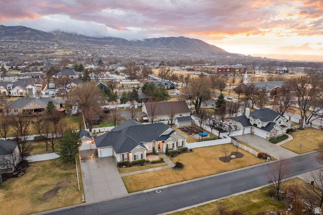 1518 E STANFORD CT, Draper, UT 84020