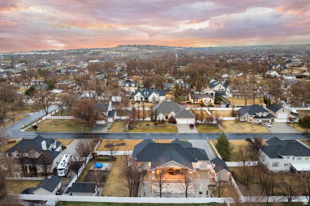 1518 E STANFORD CT, Draper, UT 84020