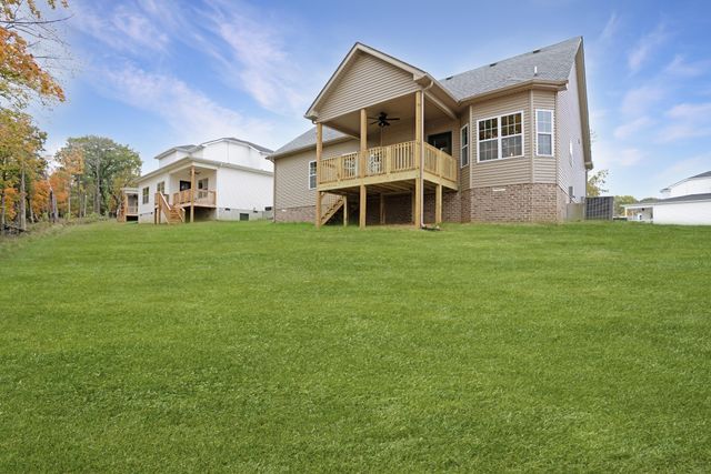 3622 Westlake Dr, Clarksville, TN 37040